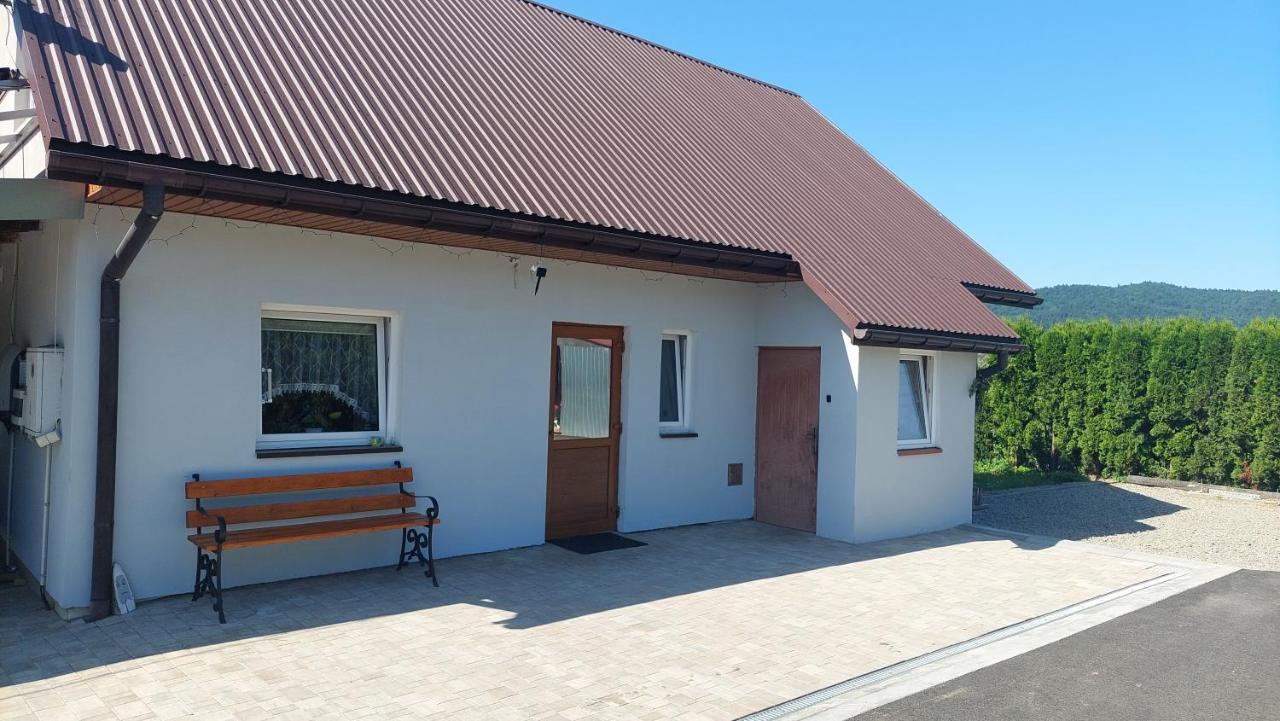 Dom W Dolinie Villa Zagorz Exterior photo